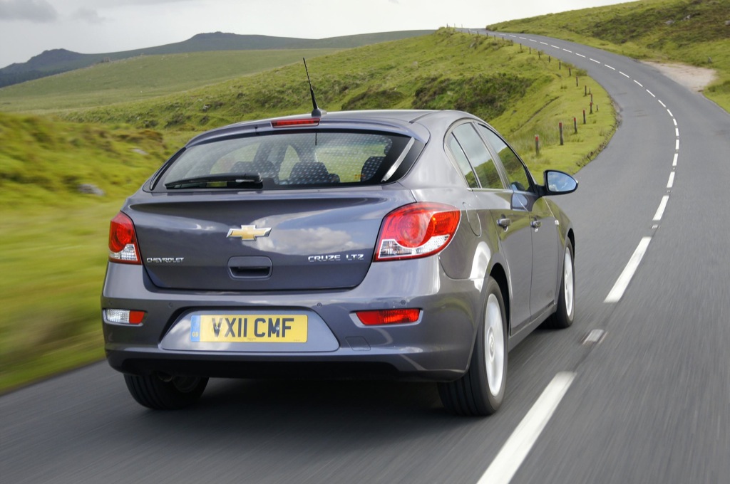 cruze-hb1.jpg