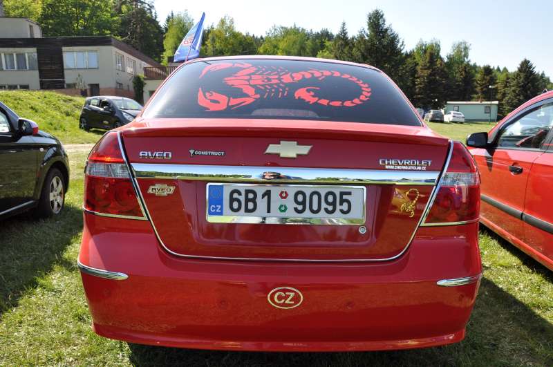 Daewoo_&_Chevrolet_zraz_Olsovec_2012.jpg
