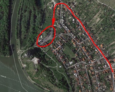 príjazd od mesta1.JPG