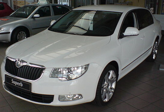skoda-superb-2-0-tdi-elegance-sedan-24961329.jpg